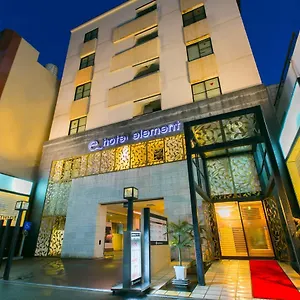 https://hotel-element-adults-only.hotels-osaka.net